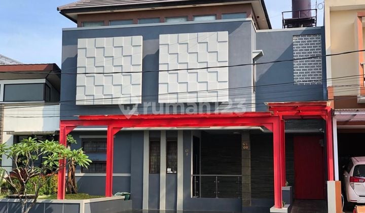 Wide, Cheap House in Cimahi Near the Town Square and City Hall