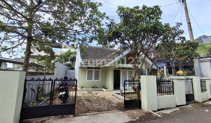 Dijual.rumah Luas.di.komplek.cipageran.cimahi.bisa.kpr