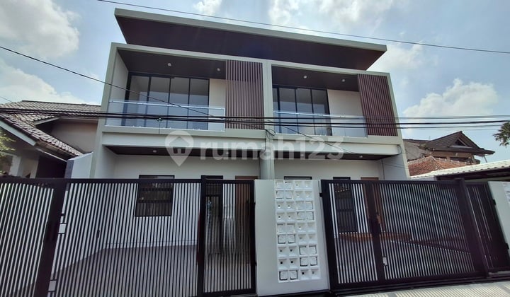 Beautiful house Comfortable close to toll gate Seroja