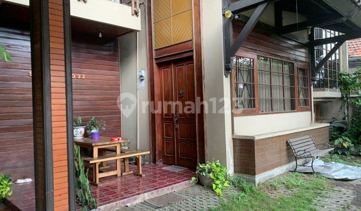 Rumah bagus Salendro Turangga Buah Batu Bandung