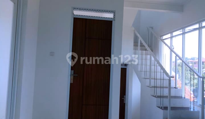 Rumah Baru Dekat Kampus, Pusat Perbelanjaan Pasar di Ligar Cikutra Pahlawan Dago, Bandung