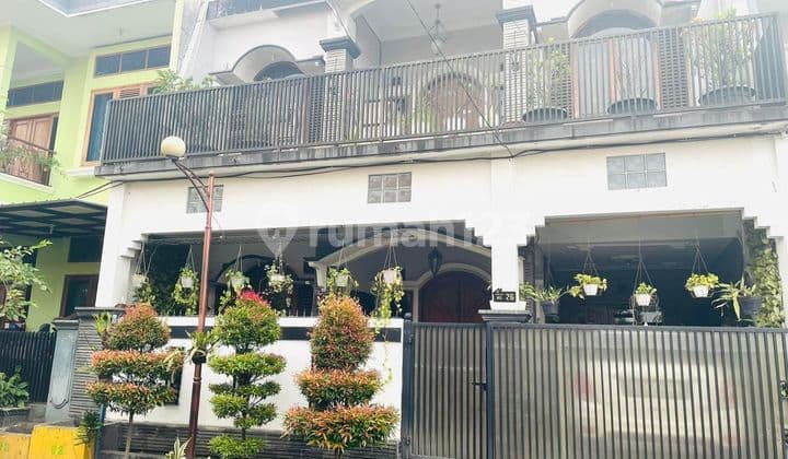 Ready-to-Live and Scenic House in Buah Batu Area, Kiara Sari Complex House for Sale in Bandung