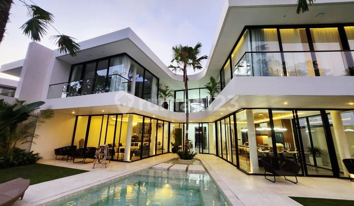 Villa Modern Style di Tegal Cupek , Umalas ..Dekat Sskolah Internasional Proeducation dan Lycee Francais De Bali