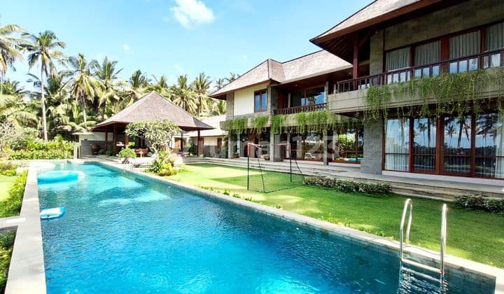 Fantastic Home Villa with Ocean Voew at Saba Beach, Gianyar...20 minutes to Sanur Habour