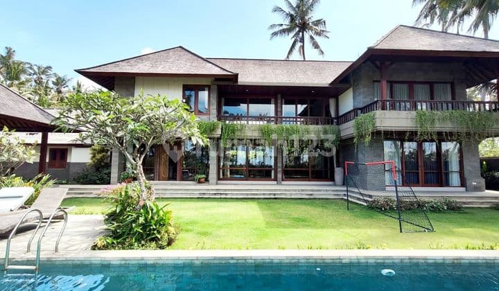 Fantastic Home Villa with Ocean Voew at Saba Beach, Gianyar...20 minutes to Sanur Habour