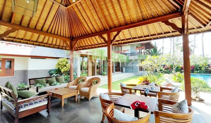 Fantastic Home Villa with Ocean Voew at Saba Beach, Gianyar...20 minutes to Sanur Habour