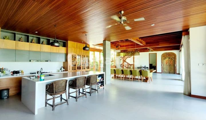 Fantastic Home Villa with Ocean Voew at Saba Beach, Gianyar...20 minutes to Sanur Habour