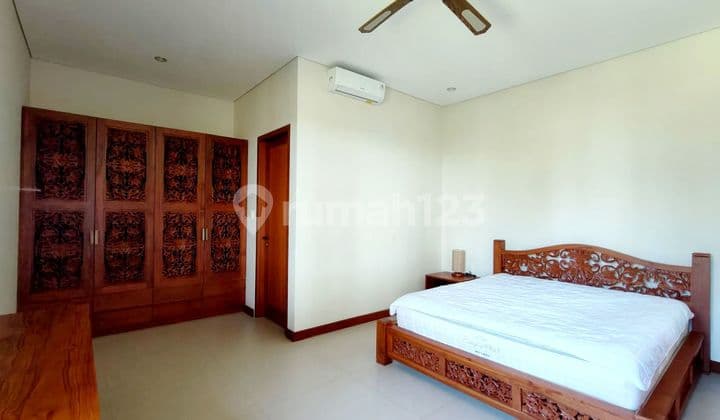 Fantastic Home Villa with Ocean Voew at Saba Beach, Gianyar...20 minutes to Sanur Habour