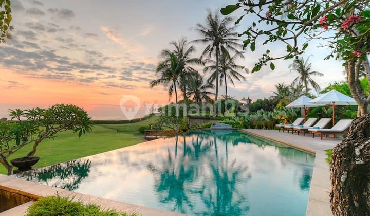 Villa Mewah Indah di Depan Pantai Cemagi Dekat Canggu