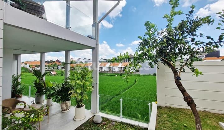 Modern Minimalist Villa with Rice Field View in Padonan Canggu ..10 Minutes to Berawa Canggu