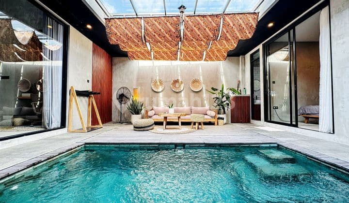 Villa Cantik Tropical Minimalist Style Villa in Jimbaran..10 Minutes to Melasti Beach and 15 Minutes to Savaya and Sidewalk Mall