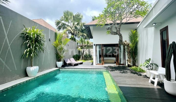 Beautiful Villa In Onegate Complex Villa At Bumbak , Umalas ...a Nice Homy Villa In Quite At Central Umalas ...10 Minutes To Batubolong And Berawa Beach