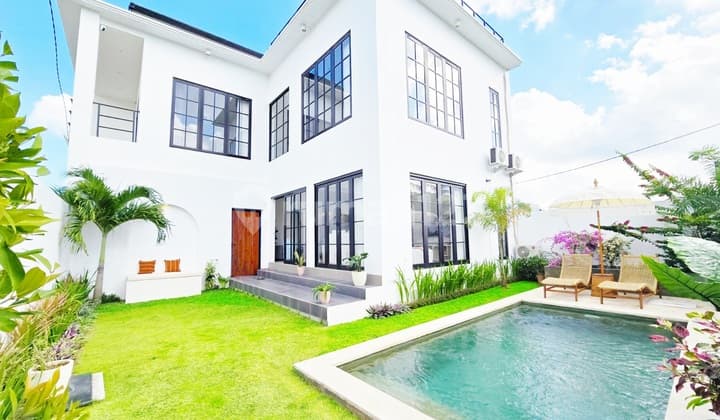 Freehold And Leasehold Options..Beautiful Modern Minimalis Style Villa At Munggu Near Canggu ...10 Minutes To Seseh Beach , 20 Minutes To Luna Beach Club And 25 Minutes To Atlas Beach Club