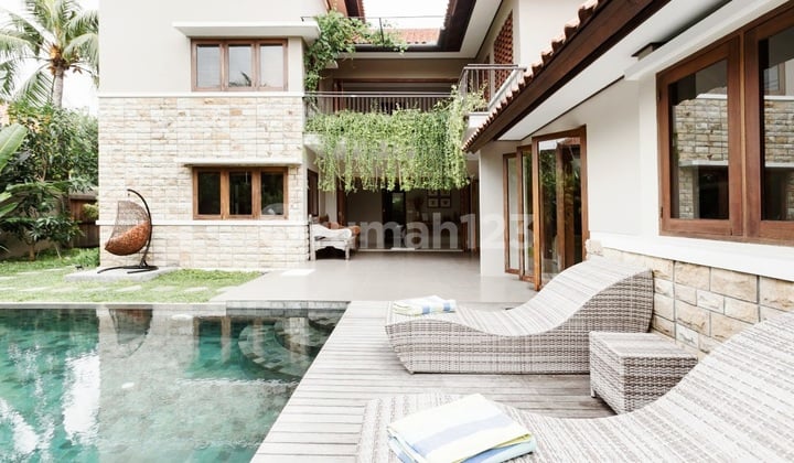 Freehold And Leasehold Options ...Beautiful Villa Minimalis Tropical Style At Area Jalan Petitenget , Central Seminyak.. Walking Distance To Shishi Night Club And 500 Meter To The Beach , La Luciola And Potato Head