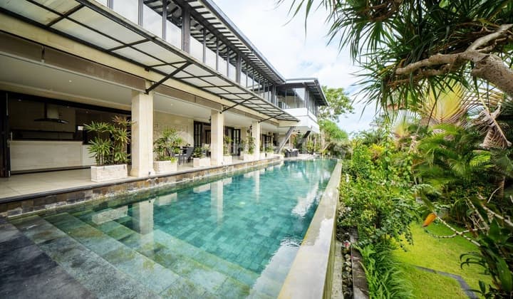 Turun Harga ... Beautiful Luxury Villa Dengan Fasilitas Gym Dan Bilyard Di Tibubeneng Canggu..15 Menit Ke Pantai Berawa Dan Atlas Beach Club