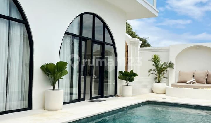 Turun Harga...Modern Mediteranean Style At Melang Kaja , Kutuh Nusa Dua...Villa dengan View 360 Derajat Patung Gwk dan Sunset View ...Hanya 12 Menit ke Hotel Apurva Kempinski dan Pantai Pandawa