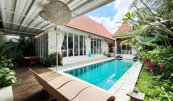 Beautiful Villa in a Quiet and Comfortable Area in Bumbak, Umalas... 900 Meters to Liga Tennis, 5 Minutes to Pro Education International School, and 9 Minutes to Nook Umalas