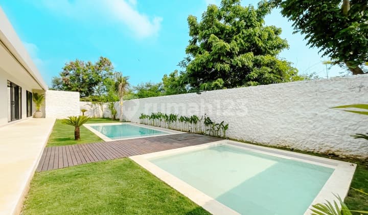 Modern Minimalis Style Villa di Ungasan Dekat Pecatu Jimbaran ..550 Meter ke Raw Gym Uluwatu , 8 Menit ke The Hatch dan 15 Menit ke Pantai Bingin
