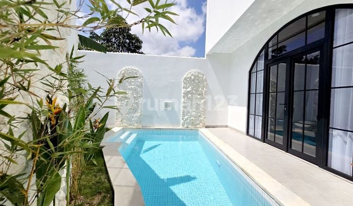 Brand New Modern Minimalist Villa At Padonan Canggu..15 Minutes To Atlas Beach Fest, Finns Beach Club And Berawa Beach