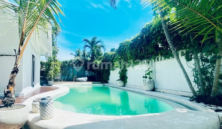Freehold And Leasehold Options ..Murahhh....Villa Cantik di Area Jalan Tegal Sari , Berawa Canggu ...700 Meter ke Milu By Nook , 5 Menit ke Atlas Beach Club