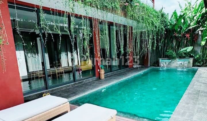 Turun Harga ...Brand New Villa Modern Style At Nelayan Canggu Dekat Batu Bolong Beach..3 Menit ke Gigi Susu , 4 Menit ke La Brisa dan Penny Lane , 5 Menit ke Pantai Batubolong , Pantai Nelayan dan Old Mans