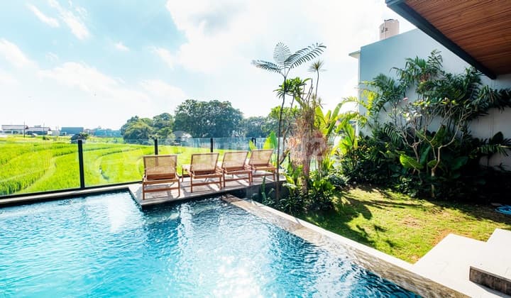 Leasehold 23 Years ... Modern Minimalist Style Villa With Rice Field View At Padang Linjong, Echo Beach Canggu ...7 Minutes To La Brisa Beach Club And Echo Beach