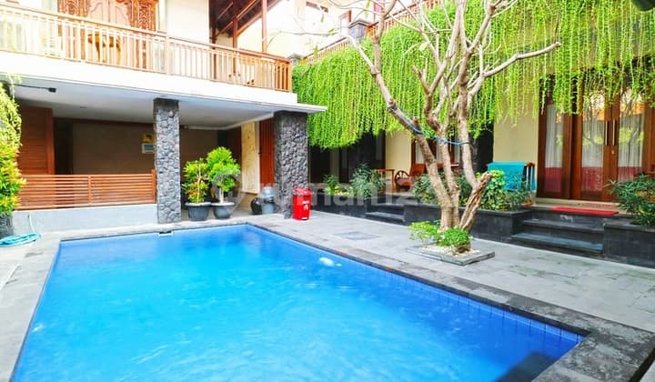 9-Room Guest House with Swimming Pool in Sindu, Sanur Beach Side..650 Meters to Sindu Beach, 850 Meters to Bryd Beach House, and 2 Minutes to Icon Mall Sanur