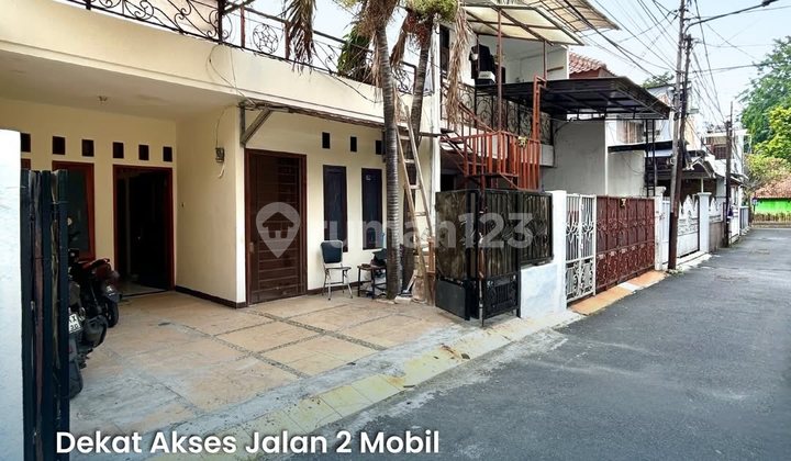 Rumah Siap Huni Dekat Taman dan Dekat ke Jalan 2 Mobil