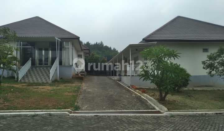 For Sale Ex-Mess House in Jati Jejer Village, Trawas District, Mojokerto