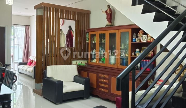 Rumah Kelapa Gading 5X18, Semi Furnish Rapi Siap Huni