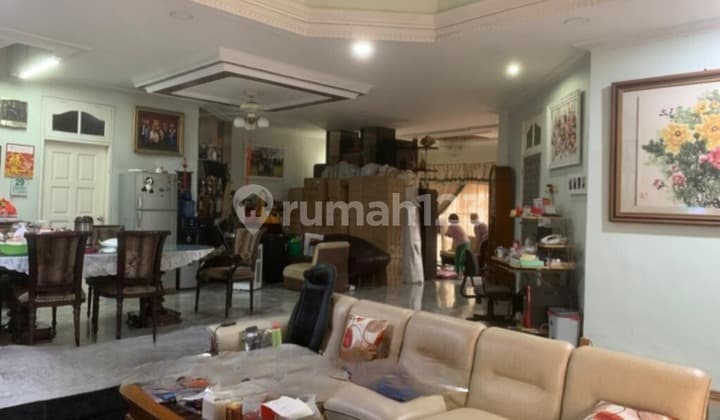 Muara Karang House 520m Corner, Wide Road, Spacious Parking, Excellent Location