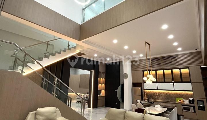 Rumah PIK 345m Bangunan Kontraktor Mewah Semi Furnish Siap Huni