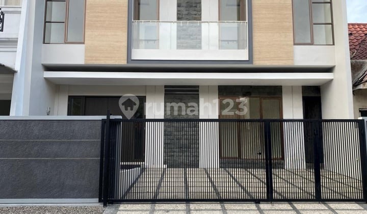 Rumah Baru Gress Citraland Selangkah ke Gwalk Citraland Surabaya