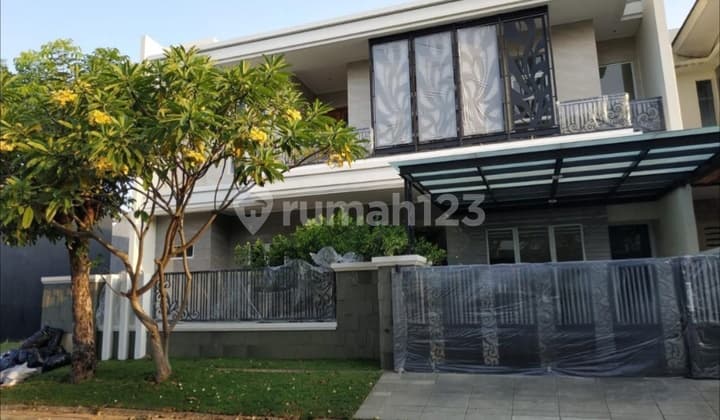 Rumah Baru Gress Selangkah Ke Club House Golf Graha Family Sby