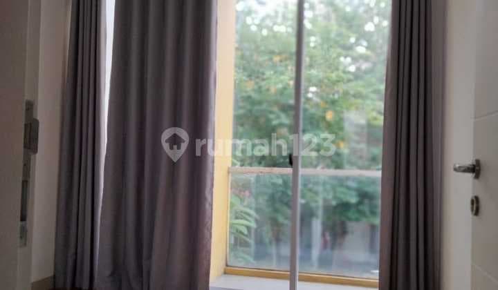 For Quick Sale Green Lake City Australia Cluster House, Semi-furnished