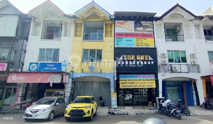 Disewa Ruko Strategis Pinggir Jalan Raya Siap Huni, Ruko Victoria Park Karawaci, Tangerang