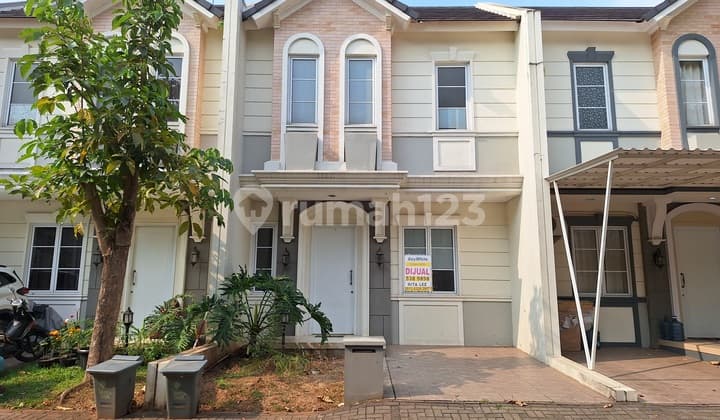 Dijual Cepat Rumah Vanya Park Cluster Azura, BSD City Tangerang, Rapih Siap Huni