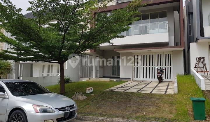 Dijual Cepat Rumah Cantik di Sentul City Cluster Hilltop, Sentul Bogor