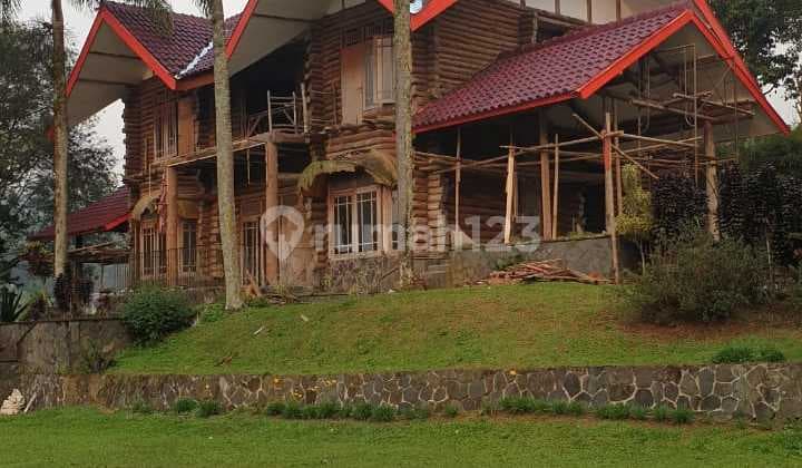 Dijual Villa + Tanah di Puncak - View Indah & Udara Sejuk!