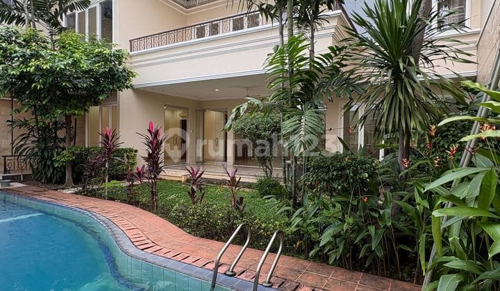 Rumah Bagus di Pondok Indah Ada Basement Negotiable
