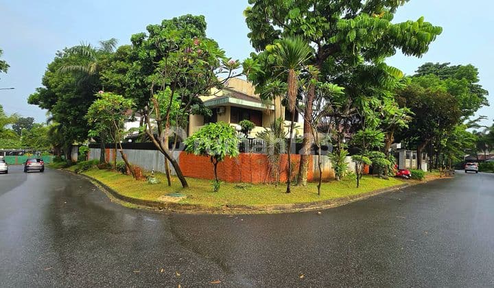 Rumah Bagus Siap Huni Posisi Hook Area Pondok Indah