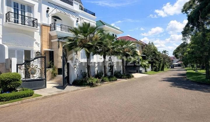 Rumah Mewah Dalam Komplek Elite di Bogor Dekat Tol