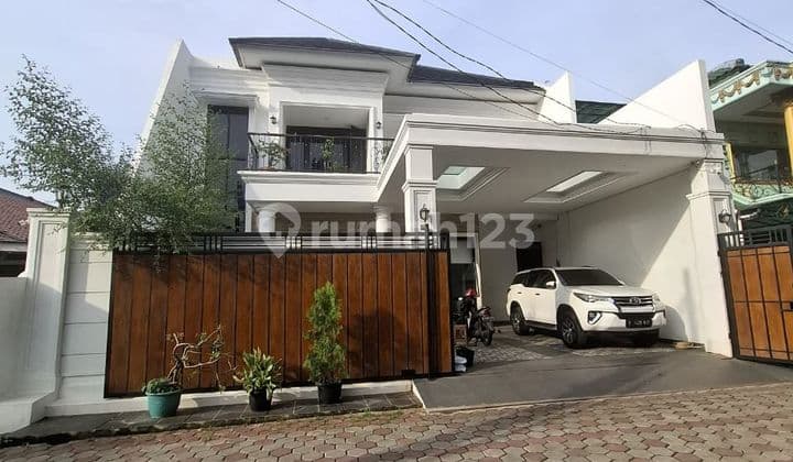 Rumah mewah di komplek kodau Jatiasih Bekasi