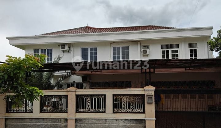 Rumah tanah luas di komplek AL di Duren sawit Jakarta Timur