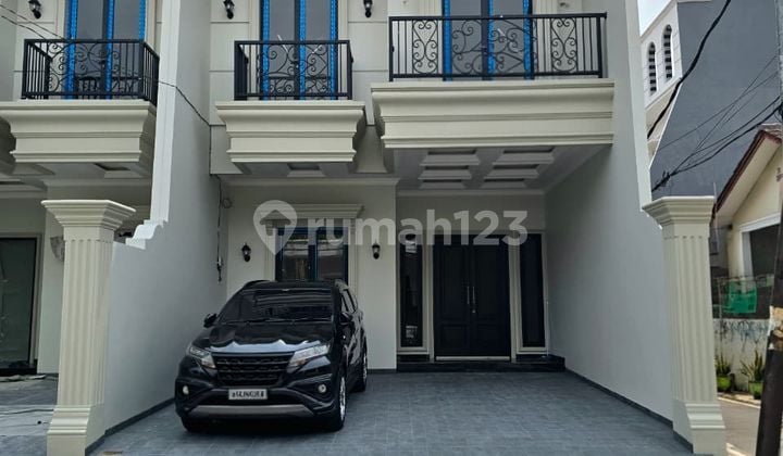 New house in a wide access complex in Cempaka Putih, Central Jakarta