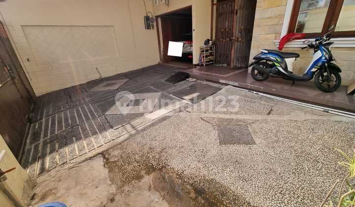 FOR SALE HOUSE IN MANGGA BESAR, WEST JAKARTA