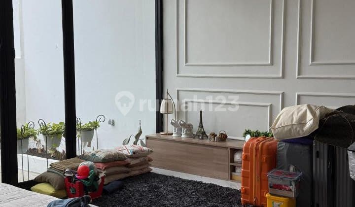 Rumah Mewah Parakan Asri Dekat Batununggal Bandung