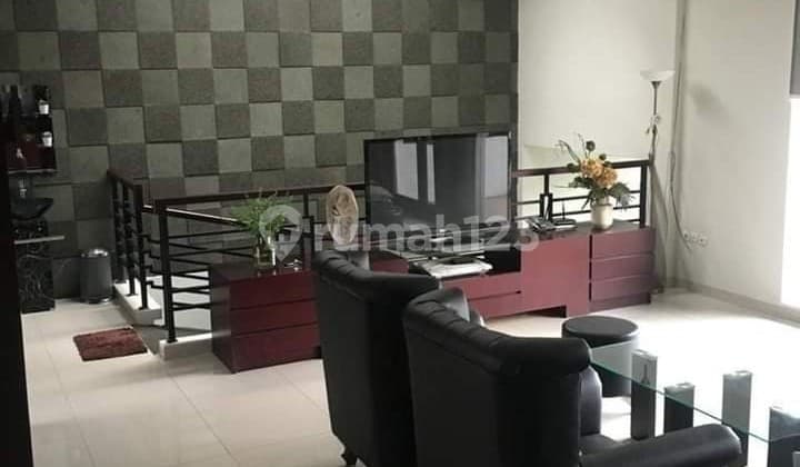 Rumah Apik Cigadung Dekat Cikutra, Dago Bandung