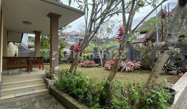 Rumah cigadung dekat dago, cikutra bandung
