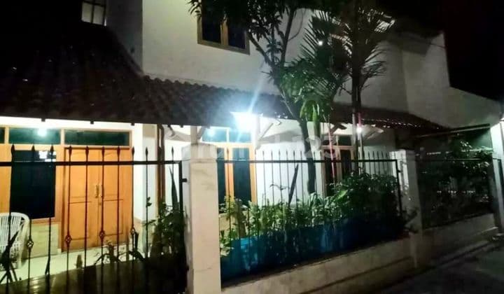 Dijual.sesuai Njop!! Rumah 2 Lantai Dakota Dekat Gunung Batu , Pasteur Bandung